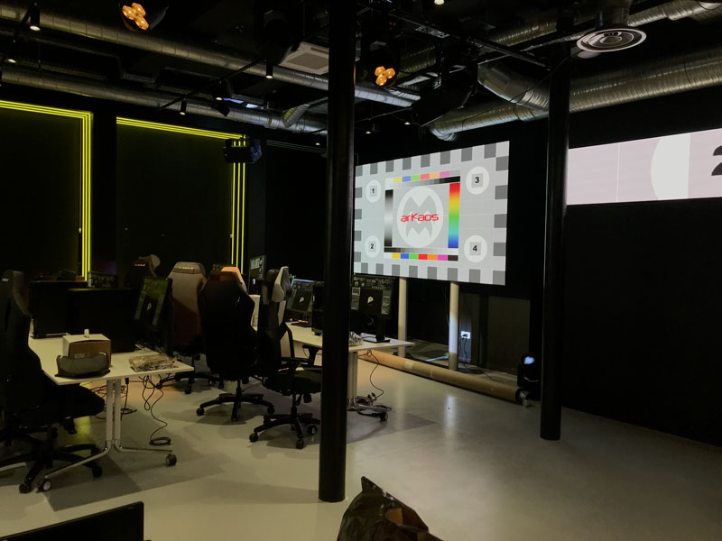 Vitality V Hive Studio with ArKaos MediaMaster Software 